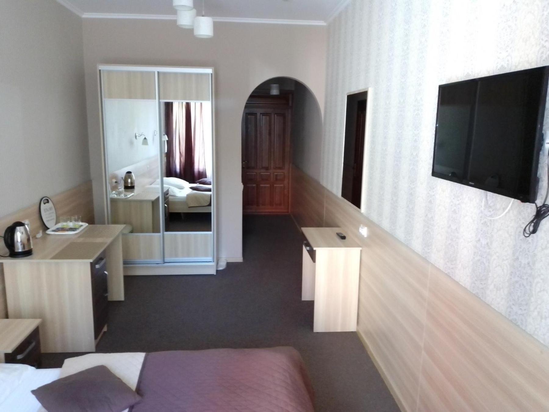 Hostel Iskra Lviv Dış mekan fotoğraf