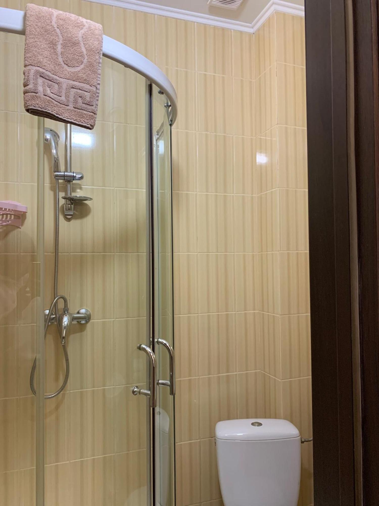 Hostel Iskra Lviv Dış mekan fotoğraf